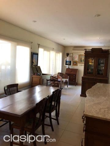 casa. 360mts² terreno. Construido 170mts². A metros de la Av Primer Presidente