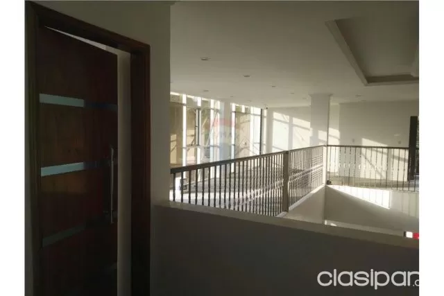 Edificio Comercial De La Victoria Bo.San Pablo — foto 5