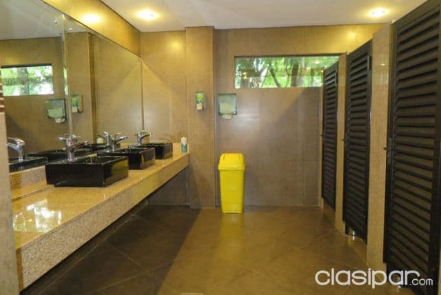 Casa de evento de 4.000 m2 en villa bancaria!! — foto 1