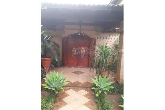 Hermosa casa en villarrica zona centrica