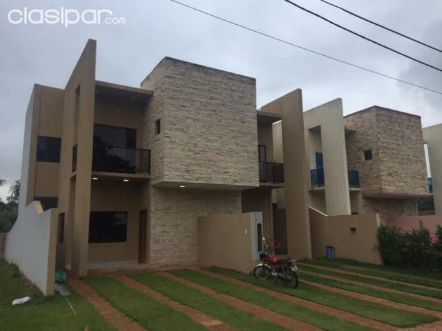 Duplex en barrio cerrado arapoty