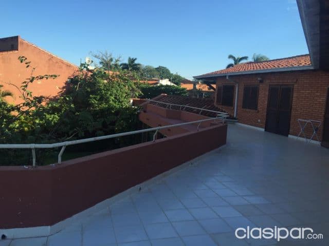 Se vende residencia en Barrio Herrera