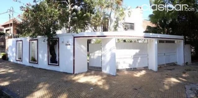 Hermosa residencia en asuncion barrio Carmelitas cod 2184