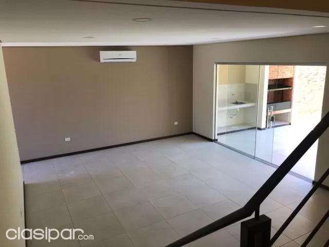 Duplex venta Zona Colegio SEK - Lambare, foto 5