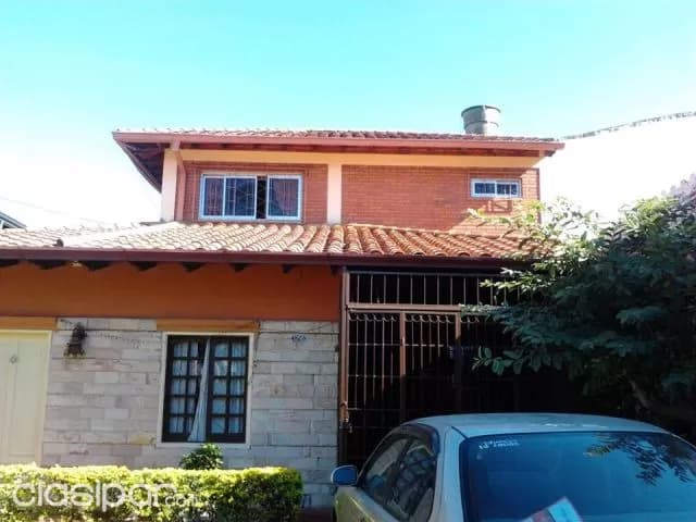 Hermosa residencia en barrio Herrera. J4120 — foto 2