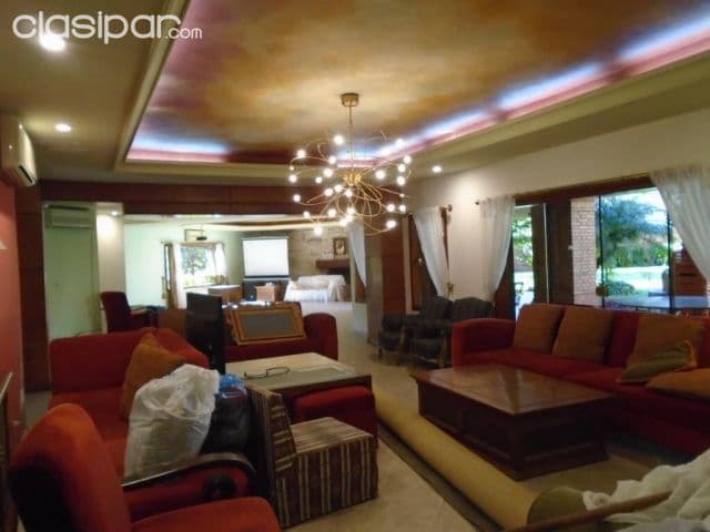 Se alquila residencia zona 1er Presidente
