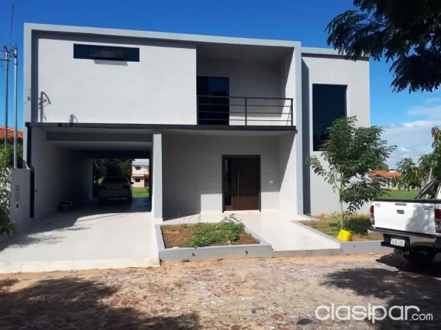 Hermosa residencia en barrio cerrado, en ytororo. F3115 — foto 2