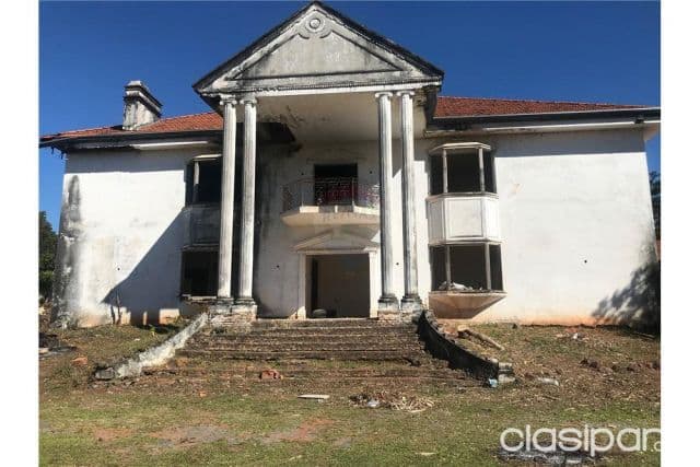 Casa Aregua 500,000 USD 10.000 metros2