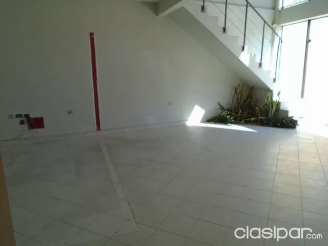 Se alquila salón comercial zona ruta transchaco, foto 4