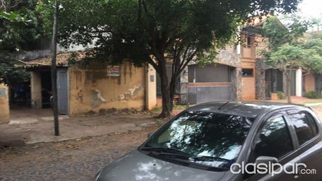 Se vende la casita zona Céntrica sobre Pai Pérez