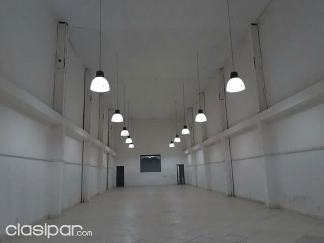Amplio salon comercial en importante zona de asuncion. J4135, foto 1