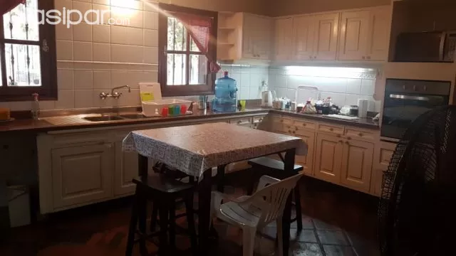 Residencia tipo colonial de 4 dorm en pleno Carmelitas — foto 5
