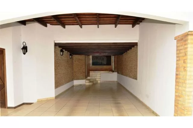 Moderna y hermosa residencia en Villa Elisa, foto 3