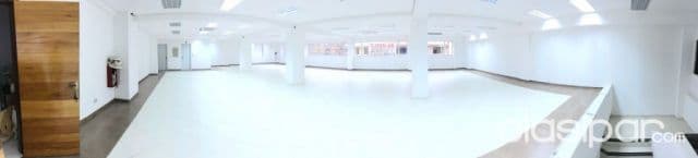 Oficinas corporativas en el centro de Luque cod 2434