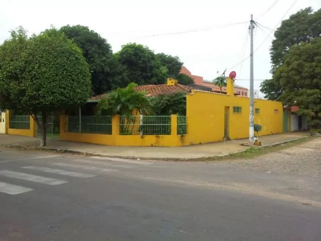 Casa en esquina, barrio Recoleta, asuncion, foto 2