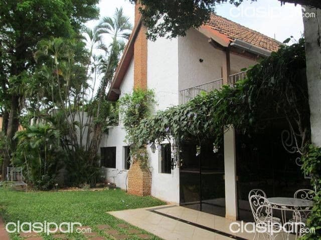 Residencia en barrio Carmelitas. J4061