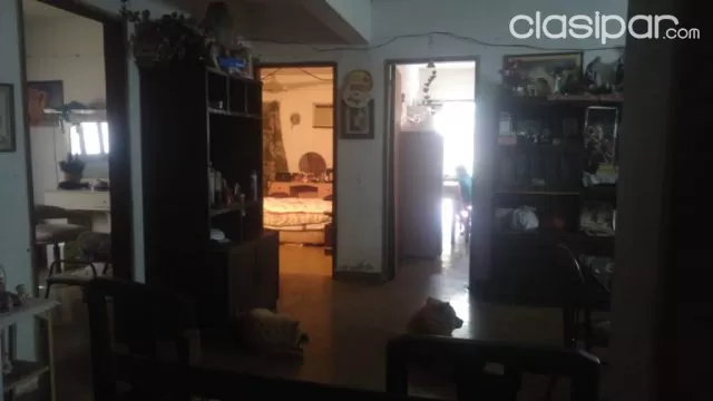 Casa en Ñemby, centro. A 1 cuadra de acc. Sur, supermercado y futuro shopping. Y5289 — foto 3