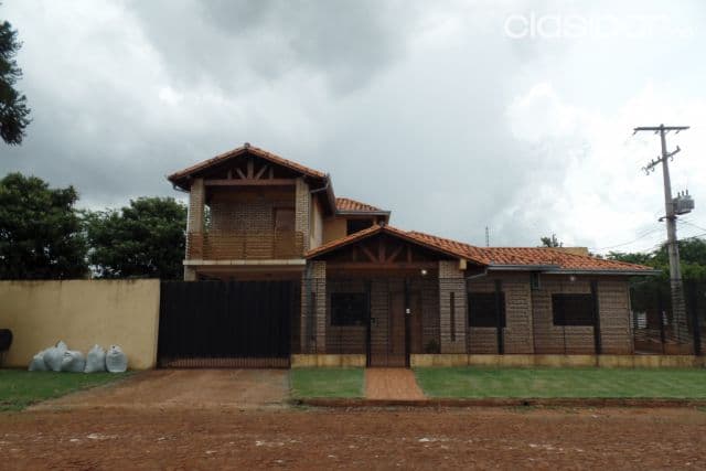 Hermosa casa en el km 7 — foto principal