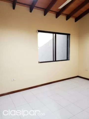 Duplex en venta zona Ycua Sati — foto 3