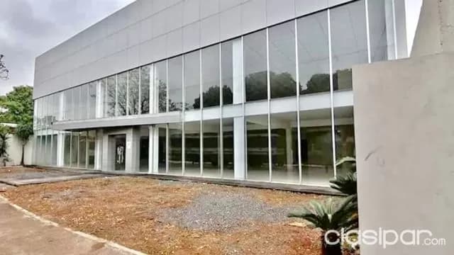 gran deposito y showroom, foto 2