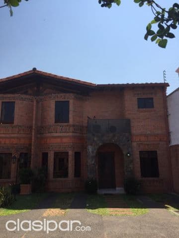 Ycua satí, goethe: Elegante dúplex amoblado c/ piscina en barrio privado