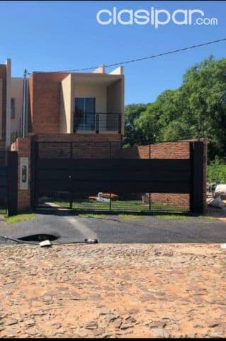 Hermoso dúplex en Lambaré. F3180 — foto 1