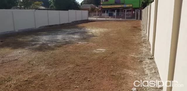 Hermoso terreno en Ciudad del Este completamente amurallado. Cod. 2555 — foto 3