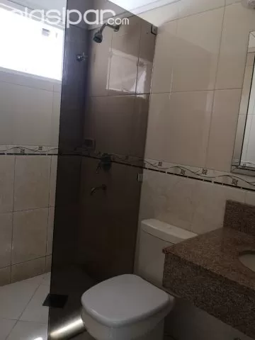 Las Mercedes: Hermosa residencia en alquiler, 3 suites, excelente estado - 6.000.000 gs — foto 4