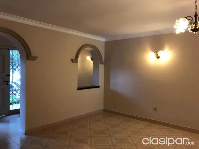 Bo Jara, prox col. San andres: Hermosa residencia en alquiler, 3 suites, 2 cocheras — foto 2