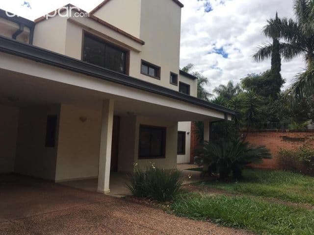 Bo mcal. Estigarribia: Elegantísima residencia, 3 suite, gran jardín, piscina — foto 1