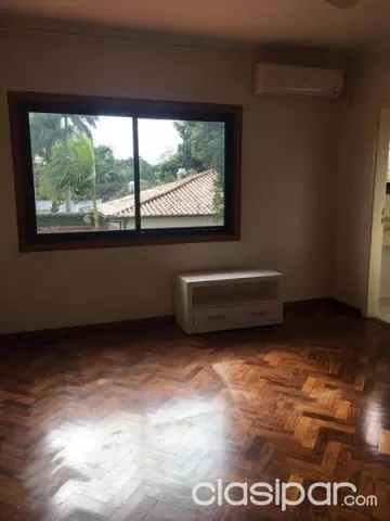 Bo mcal. Estigarribia: Elegantísima residencia, 3 suite, gran jardín, piscina — foto 5