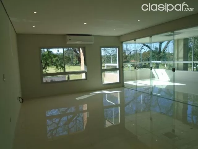 Se. Alquila departamento zona Yacht, foto 2