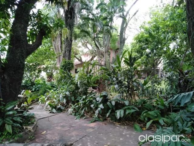 Amplio terreno en esquina de casi 4.000 m2 sobre avda. Venezuela — foto 3