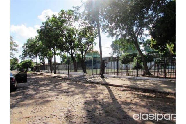 Hermoso complejo deportivo. 2,000,000,000 ₲