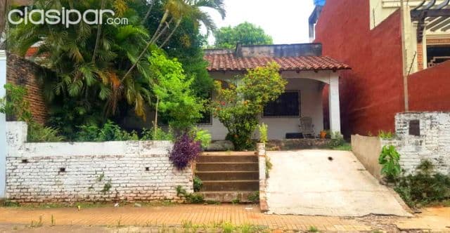 Casa en Barrio Jara - cerca de Universidad Americana