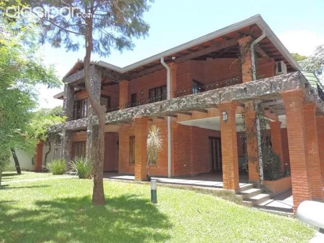 Casa en Luque de 4 dormitorios, foto 2