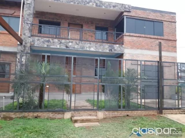 Casa de 4 dormitorios en Los Álamos, Mariano Roque Alonso COD: V016 — foto 2