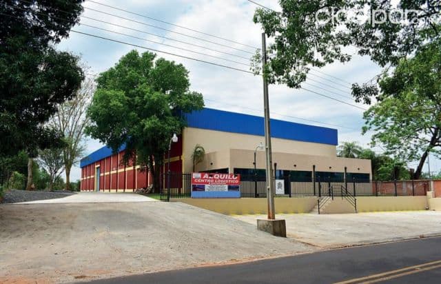 Limpio (central): Magnifico deposito ideal p/ empresas e industrias, 1.700m2 + oficinas — foto 1