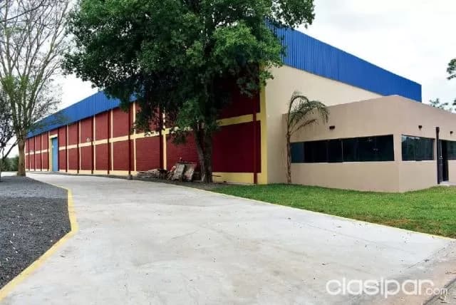 Limpio (central): Magnifico deposito ideal p/ empresas e industrias, 1.700m2 + oficinas — foto 3