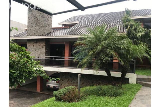 Hermosa casa con piscina, foto 1