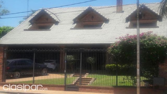 Carmelitas alquilo / vendo: Elegante residencia tipo diplomatico, 5 suites, jardín, piscin, foto 1