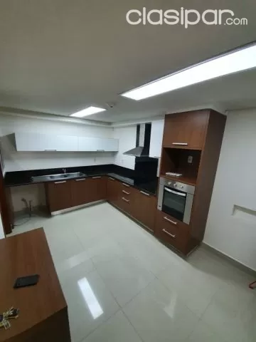 Los laureles, mcal. Estigarribia: Impecable!! 3 dormitorios, piscina, seguridad 24 hs — foto 3