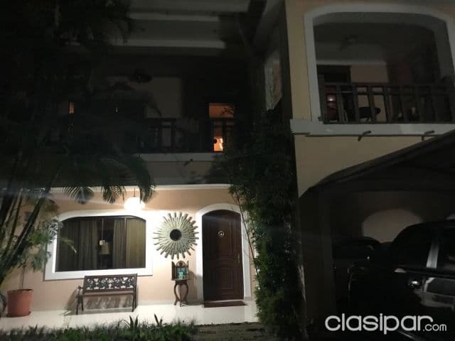 Residencia a la venta zona Colegio Internacional