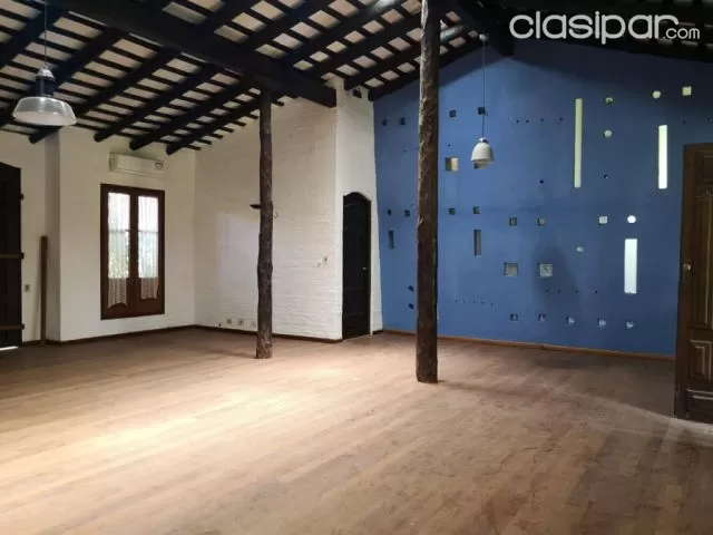 Mburicaco / seminario: Hermosa residencia colonial, 3 dormitorios, jardín, piscina — foto 3