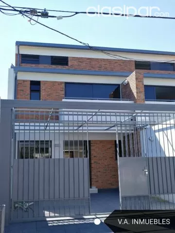Elegante dúplex a estrenar en barrio mburucuyá, 3 suites, jardín, piscina, 210.000 usd, foto 3