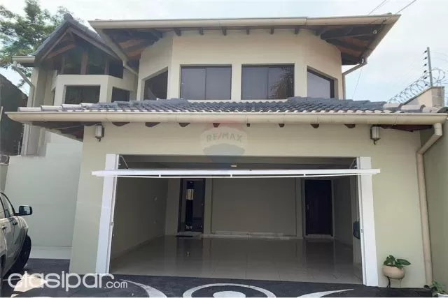 Hermosa residencia en los laureles — foto 2