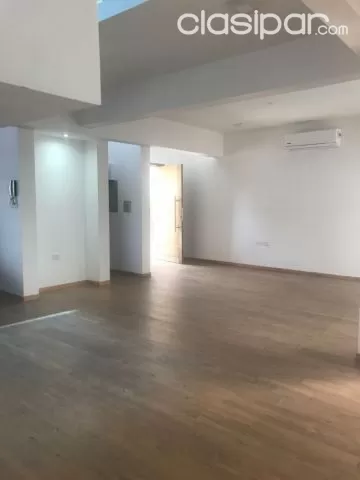 Sma. Trinidad: Elegante dúplex, 3 suites, equipamiento full - 1.300 usd — foto 3