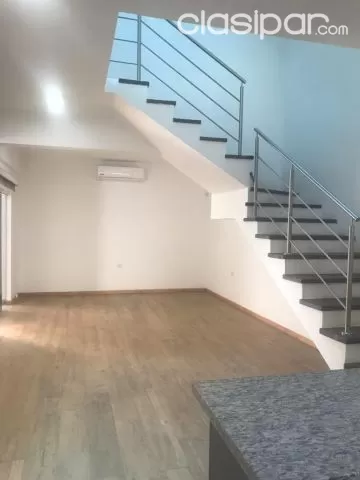 Sma. Trinidad: Elegante dúplex, 3 suites, equipamiento full - 1.300 usd — foto 4