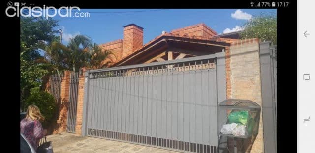 Mburucuyá (prox. Col santa ana): Elegante dúplex, 3 dormitorios, jardín, quincho