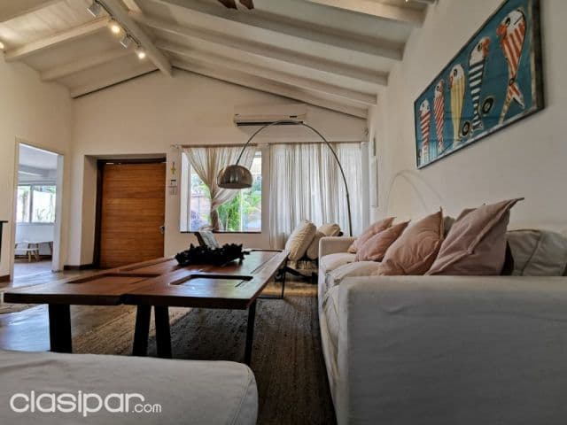 Seminario / mburicao: Distinguida casa loft, 3 suites, jardín, piscina, una belleza!!, foto 1